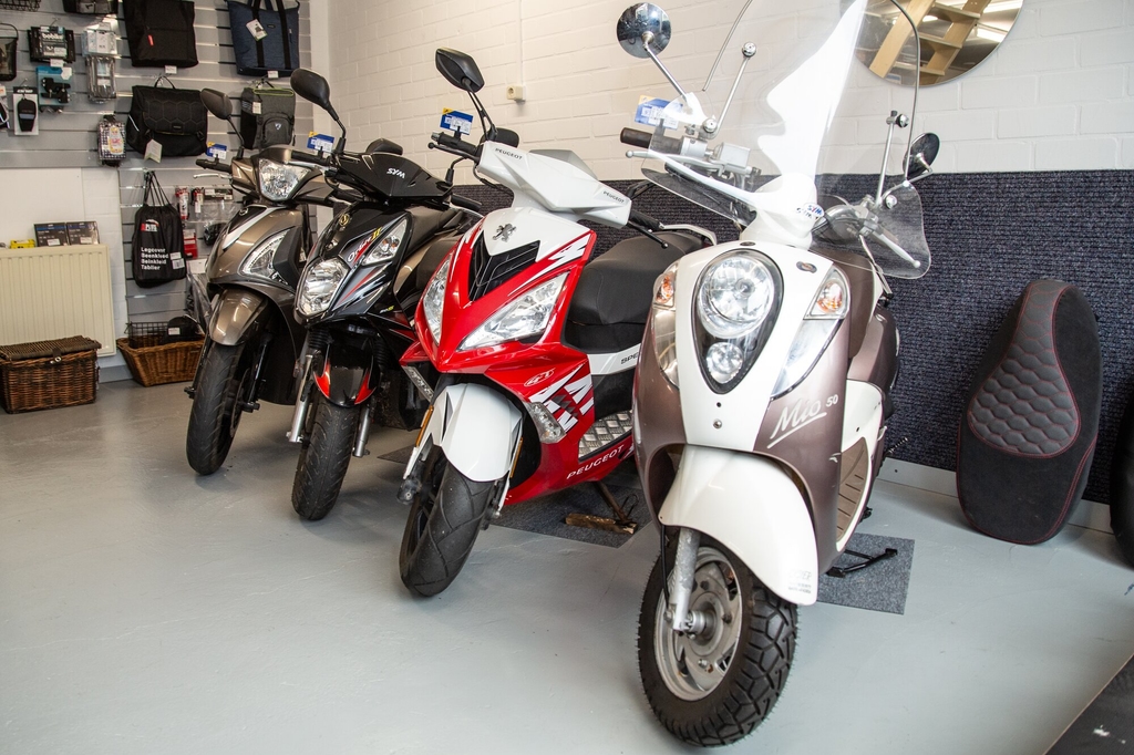 Snorscooter en bromscooter bij Ogier Tweewielers Weert