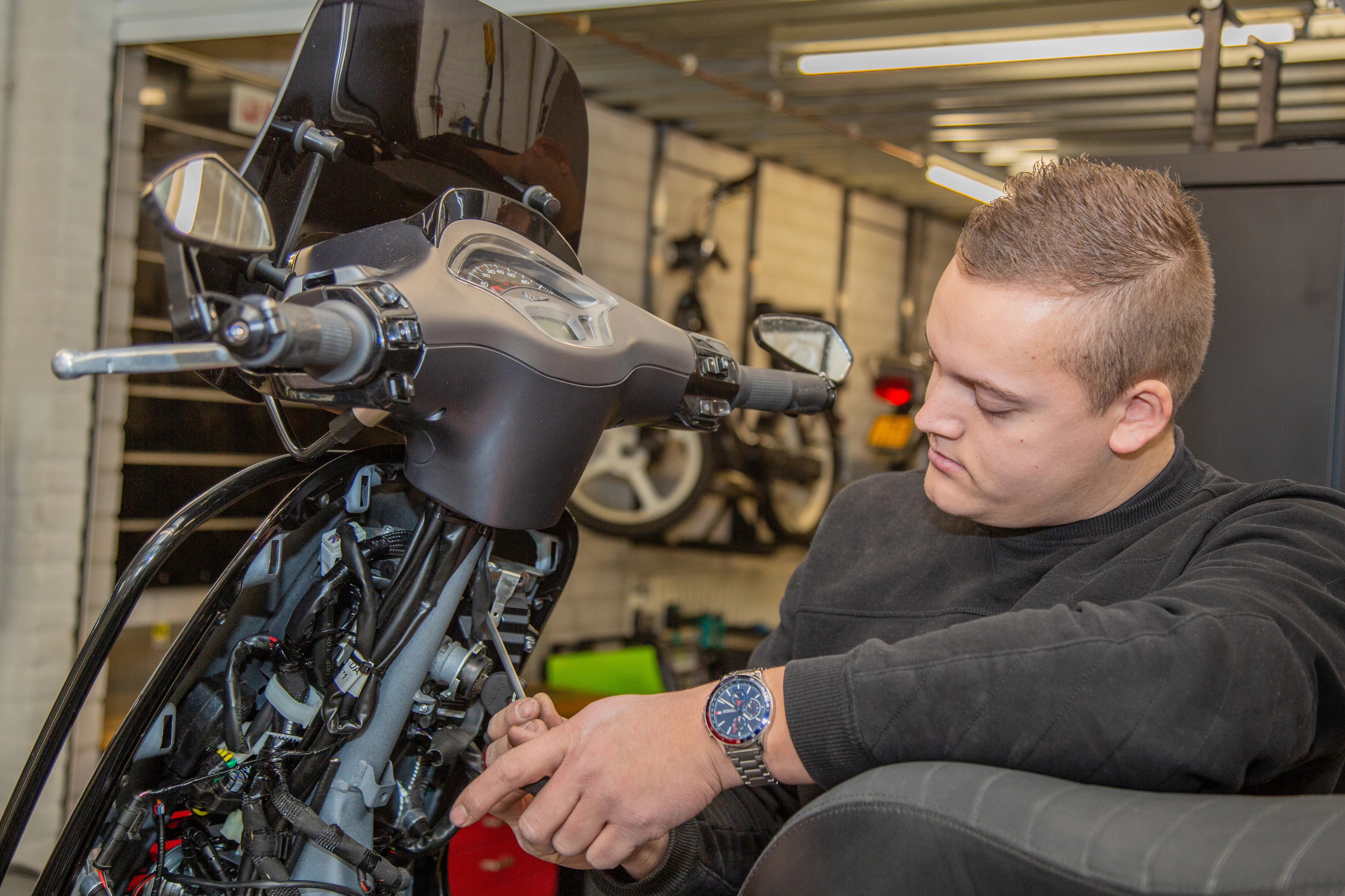 Vespa scooters bij Ogier Tweewielers in Weert